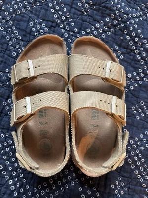 sandalias niños birkenstock Foto 1 de 3
