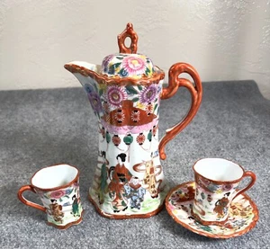 Vintage Hand Painted Asian Tea Pot 2 Cups 1 Saucer Multicolor Japan Geisha - Picture 1 of 12