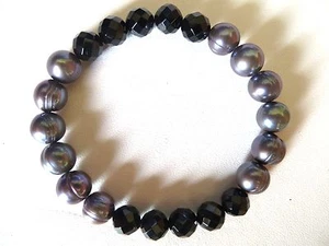 Honora Cultured Silver Pearls with Black Crystal Beads Stretch Bracelet - Picture 1 of 1