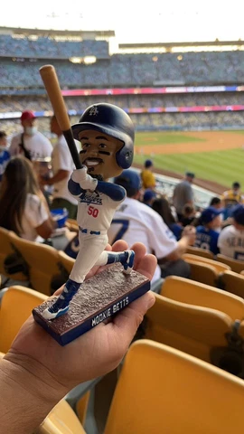 MOOKIE BETTS BOBBLEHEAD DODGERS STADIUM SGA 08/30/2021 LOS ANGELES DODGERS Cover