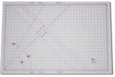 Alfombra de corte para acolchado y costura de 28" x 40" Foto 1 de 2