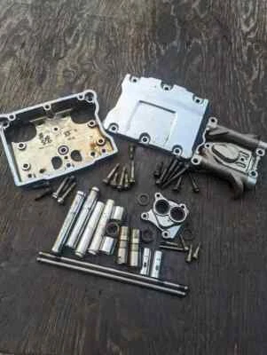 2013 Harley Davidson Breakout SOFTAIL 103 CI 后摇杆盒推绳纸盒 — 第 1/4 张图片