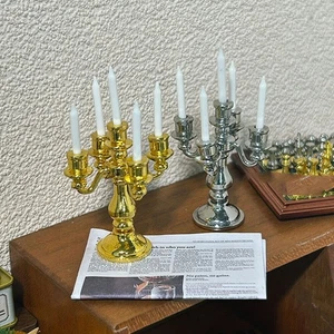 4 piezas candelabros de metal miniatura para casa de muñecas 1:12 accesorios de cena a la luz de las velas - Imagen 1 de 10