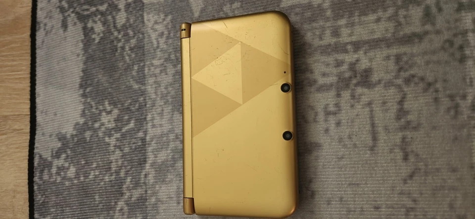 The Legend of Zelda: A Link Between Worlds Limited Edition Gold Nintendo 3DS XL - Image 1 of 4