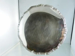 CHIPPENDALE ROUND 11" FOOTED SERVING TRAY # 6321 BY INTERNATIONAL SILVER CO - Picture 1 of 5
