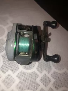 Vintage ABU Garcia Ambassadeur Mag 1 Plus Baitcasting Fishing Reel - Picture 1 of 5