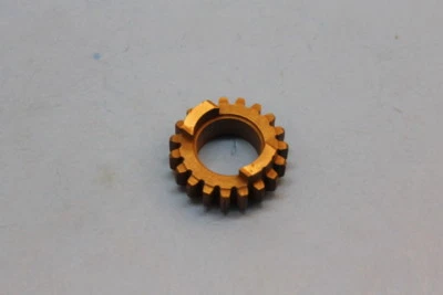 NOS YAMAHA YL1 YAS1 RD125 LS2 AS2 KICK PINION GEAR 19T PART# 132-15631-00-00 - Image 1 of 4