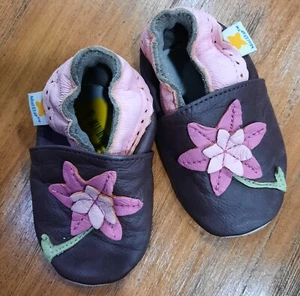 Leather Crib Shoes Chocolate w/Pink Flower Hand Stiched Mini Star - Picture 1 of 5