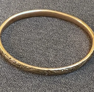 VTG Antique Providence Stock Co. Gold Filled Hinged Bangle Bracelet Engraved - Picture 1 of 8