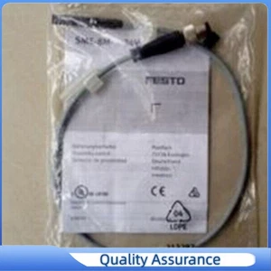 SME-8M-DS-24V-K-0 1Pc Festo SME-8M-DS-24V-K-0.3-M8D Brand New - Picture 1 of 4