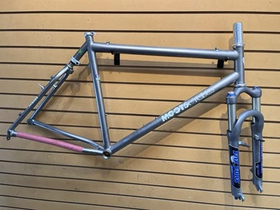 Moots YBBeat Frame, Chris King Headset, Fox Suspension Fork - Image 1 of 4