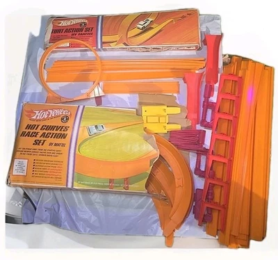 LOTE 1967 Vintage Redline Hot Wheels Hot Curves Race & Stunt Action Set + EX TRACK Foto 1 de 4