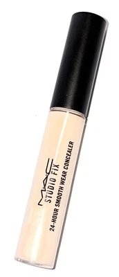 MAC Studio Fix 24-Hour Smooth Wear Concealer NW10 7ml - Bild 1 von 2