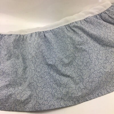 Falda de cama Laura Ashley azul y blanco floral hoja con volantes talla doble mezcla de algodón Foto 1 de 4