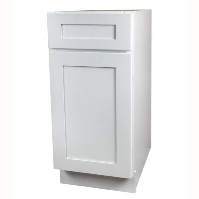 21" Shaker white base cabinet - Image 1 of 3