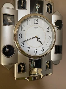 Rhythm Quartz Hourly Retired Musical Wall Clock Fairy Tale 4MH747- Tested Works! - Picture 1 of 11