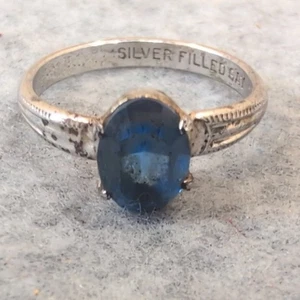 Ovaler blauer Edelstein Ring Silber gefüllt Bandgröße 7 18 mm Gay Jewelry Company - Bild 1 von 5