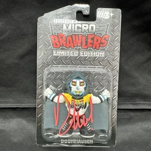 Figura Danhausen Doomhausen Micro Brawler Prowrestling Autografiada Edición Limitada - Imagen 1 de 4