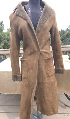 Abrigo de cuero de gamuza italiano Barneys NY de colección forrado en piel de oveja talla 4-6 Foto 1 de 4