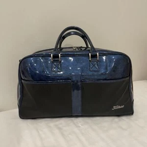 Bolsa de golf Titleist Boston con patrón de esmalte azul marino - Imagen 1 de 7