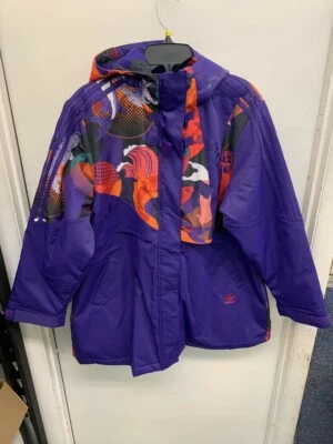 NUEVO CON ETIQUETAS Adidas CNY Parka Púrpura/Escarlata GN4742 Talla Pequeña Nueva Con Etiqueta Foto 1 de 3