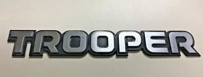 1986 1987 1988 1990 1991 Isuzu Trooper cuarto lateral panel emblema OEM Foto 1 de 4