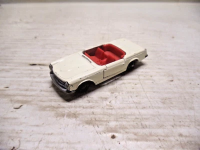 OLD VINTAGE DIE CAST TOY CAR TRUCK LESNEY MATCHBOX # 27 MERCEDES 230 SL - Image 1 of 3