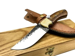 COLTELLO ARTIGIANALE DA CACCIA LAMA IN ACCIAIO BALESTRA LAMA FISSA COLLEZIONE - Foto 1 di 7