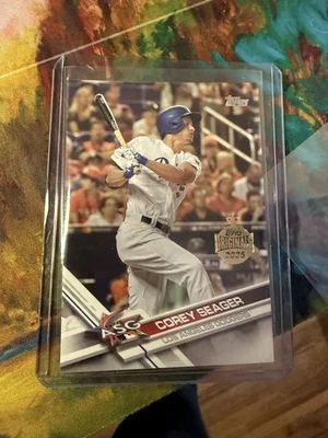2025 Topps Holiday Buyback  2017 TOPPS UPDATE COREY SEAGER LOS ANGELES DODGERS - Image 1 of 2