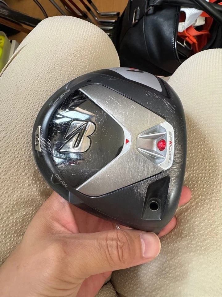 Bridgestone B1 Driver Head Only Titanium Head Carbon Shaft - Image 1 of 3