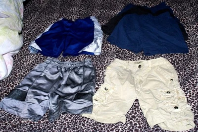 Lote de 6 pares de pantalones cortos talla 6/7 con botón/crebilla y cintura elástica ajustable Foto 1 de 4