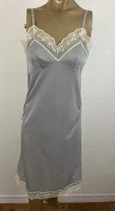 Vestido sin mangas completo vintage Deena 34 azul pálido nailon encaje ribete - Imagen 1 de 8