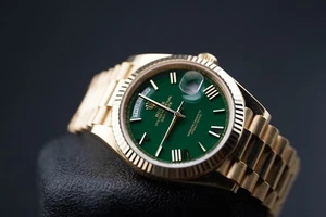 Rolex Day-Date 40mm 228238 Yellow Gold Green Dial Complete Set Box & Papers 2024 - Picture 1 of 12