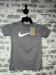 NWT! Sustainable Materials Nike Dri-FIT Legend Big Kids' T-Shirt - Gray XS - Picture 1 of 6