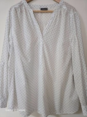 Damen Bluse der Marke Yessica von C&A Gr. 50 Weiß mit Muster - Bild 1 von 4