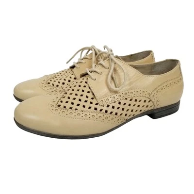 Oxford de cuero perforado crema Hotter Comfort Concept para mujer talla US 7 Foto 1 de 4