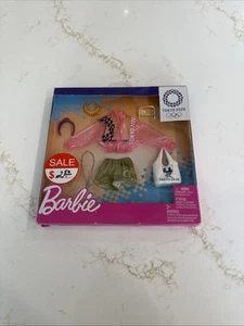 ¡NUEVO EN CAJA! Barbie Ropa Moda Pack Tokio 2020 Olimpiadas Chaqueta Informal Conjunto Zapatos - Imagen 1 de 13