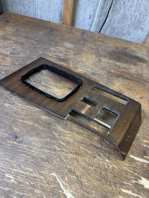 MERCEDES BENZ W123 280CE 300D 300TD 240D CENTER MASTER WINDOW SWITCH WOOD TRIM - Image 1 of 4