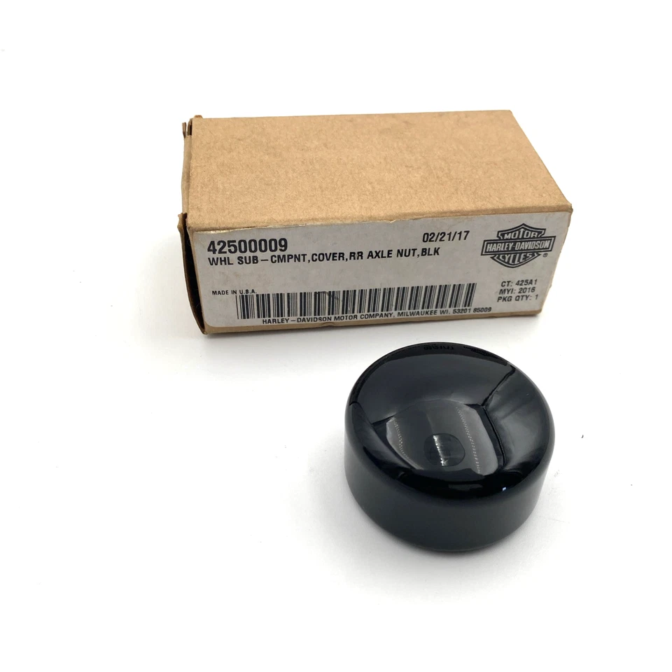 OEM Harley 42500009 tampa de porca de eixo traseiro preta 09-11 Rocker C 13-17 CVO Breakout - Imagem 1 de 4