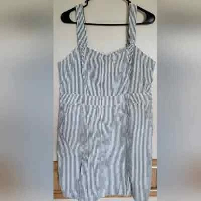 Mini vestido para mujer Forever 21 Plus verde con correa a rayas talla 1X Foto 1 de 4