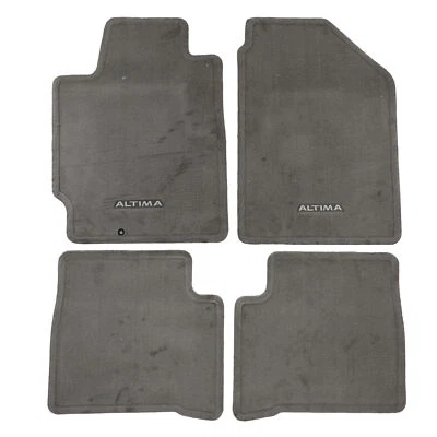 Комплект из 4 напольных ковриков 2002-2006 Nissan Altima морозно-серый с ковровым покрытием от оригинального производителя новые подлинные - Изображение 1 из 4