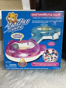 Zhu Zhu Pets - Playset Casa Divertimento Criceto Gigante NUOVO 86630 - NUOVO SCATOLA APERTA - Foto 1 di 8