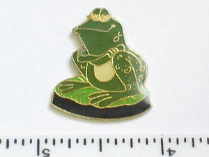Frog on Lilly Pad Pin (#12) - Picture 1 of 3