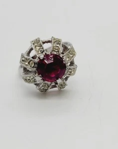 Vintage SARAH COVENTRY Ring Enchantment Red Gem Signed Adjustable - Picture 1 of 7
