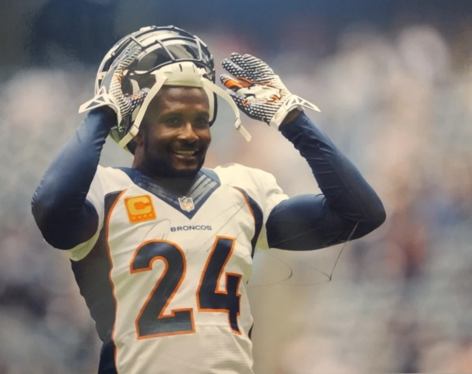 Champ Bailey Autographed 8.5x11 Full Color Photo Foto 1 de 1