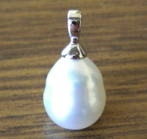 13mm!! PERLA BLANCA DEL MAR DEL SUR 100% SIN TRATAR + COLGANTE WG SÓLIDO DE 18 quilates + certificado disponible - Imagen 1 de 1