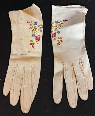Point de Beauvais 刺绣-一对复古法国手工儿童手套 VV979 — 第 1/4 张图片