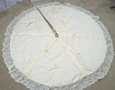 Vtg White Cotton Satin and Lace Vintage Christmas Tree Skirt shabby country chic