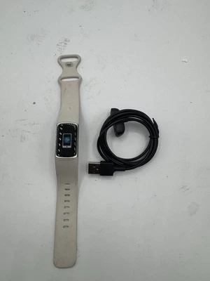 Reloj Inteligente Fitbit Charge 5 Salud/Fitness, Blanco Lunar/Dorado Suave Foto 1 de 3