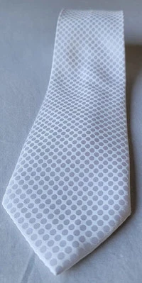 CORBATA GEOFFREY BEENE LUNARES BLANCOS POLIÉSTER SATINADO HECHA A MANO  Foto 1 de 4